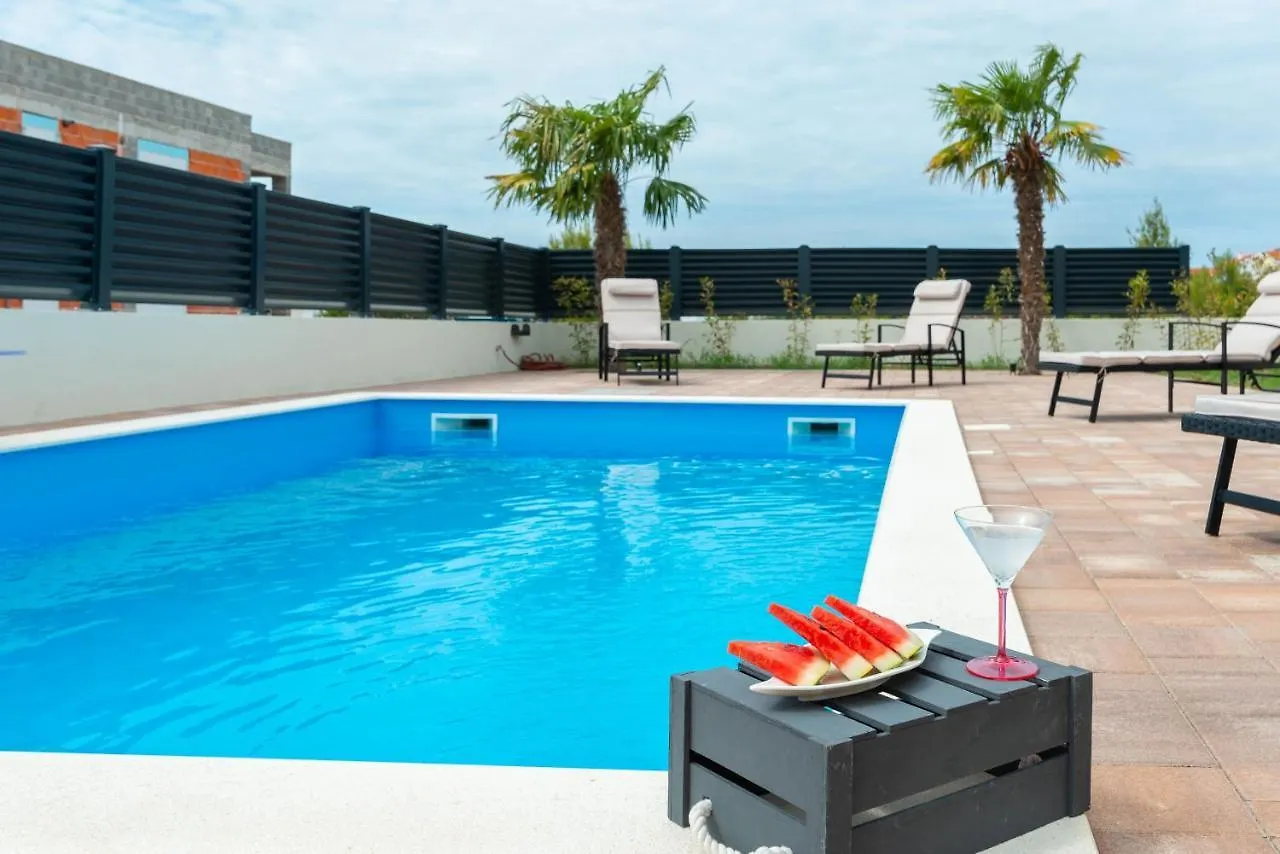 Luxury Villa Rita Regina With Heated Pool Near The Sea- By Ta Leut Agency Vrsi Croatia