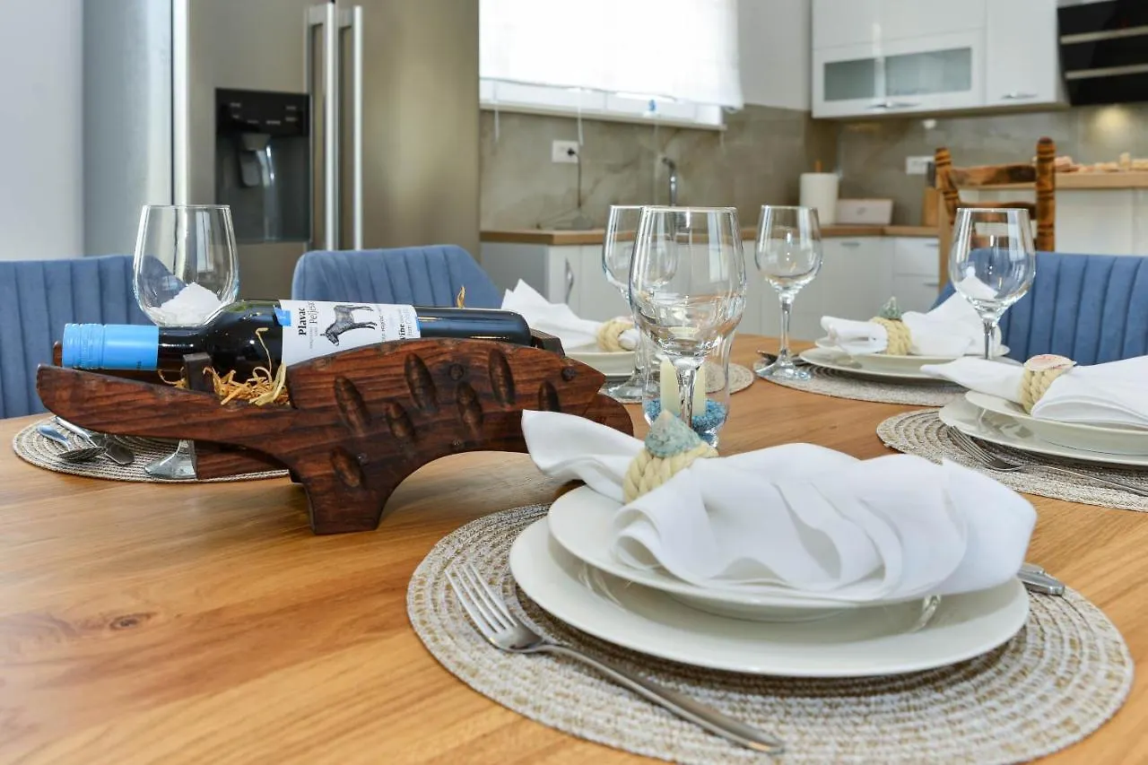 Luxury Villa Rita Regina With Heated Pool Near The Sea- By Ta Leut Agency Vrsi