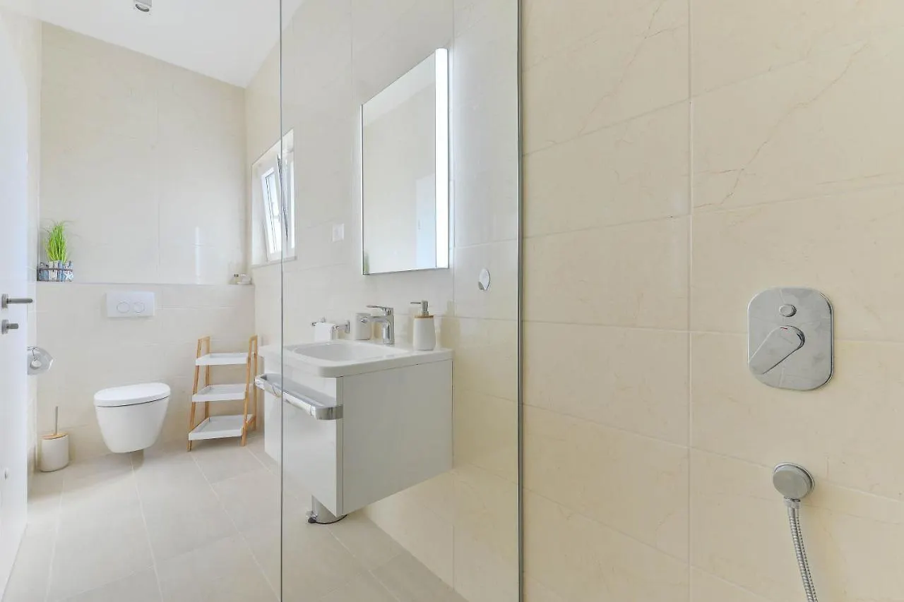Luxury Villa Rita Regina With Heated Pool Near The Sea- By Ta Leut Agency Vrsi 0*,
